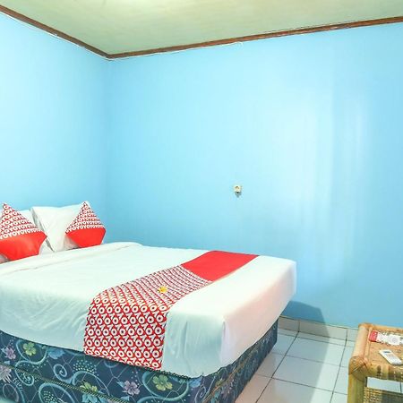 Oyo 1662 Zury Homestay Kuta  Esterno foto